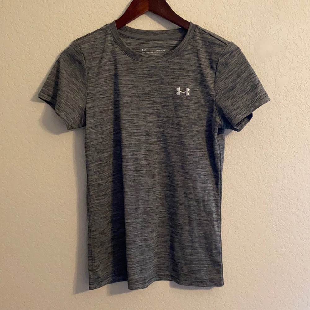 Under armor Tech Workout Shirt. Size small.